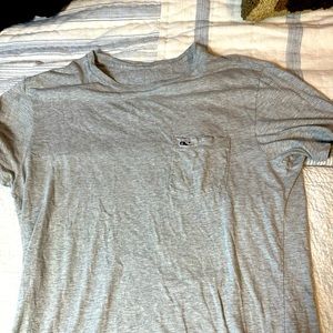 Vineyard Vines T-shirt